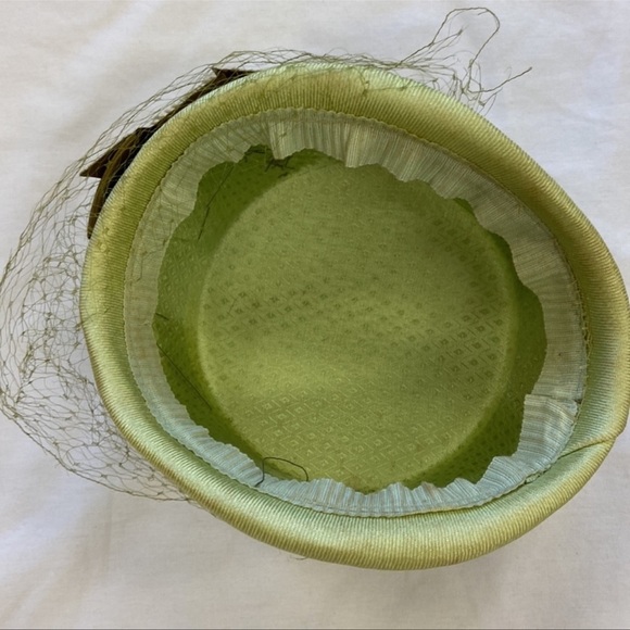 Vintage Hat Shimmer Sage Green/Olive Green Satin Bow Veiled - Picture 6 of 11